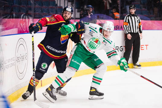 Djurgårdens Paul Carey och Rögles Samuel Johannesson
