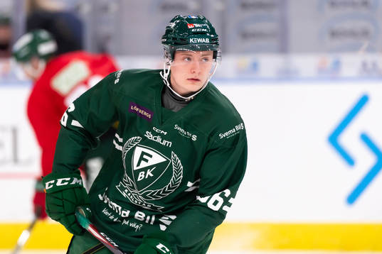 Färjestads Noah Andersson innan ishockeymatchen i SHL