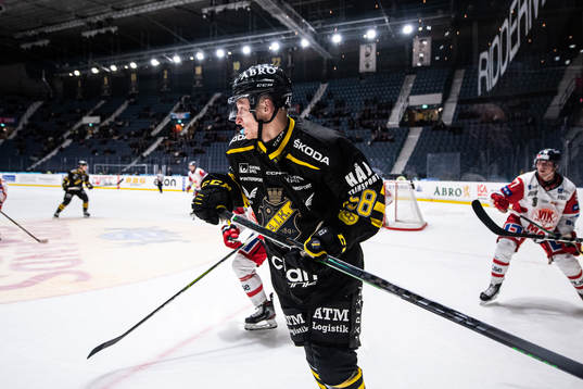 s Oskar Magnusson