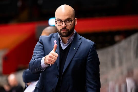 Modos tränare Björn Edlund