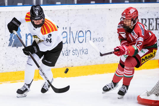 Brynäs Anna Meixner och Modos Mina Waxin
