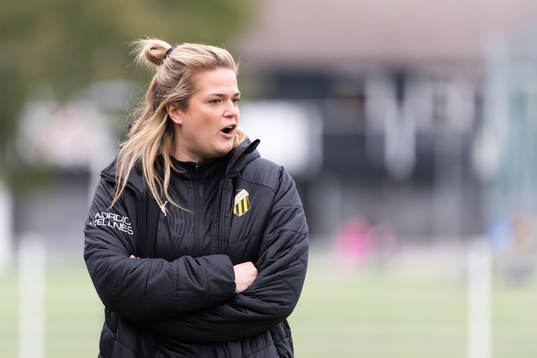 Häckens tränare Erika Faith