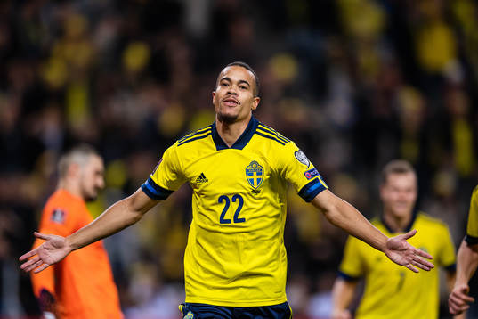 Robin Quaison of Sweden celebrates