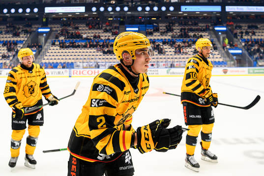 Skellefteås Adam Wilsby jublar