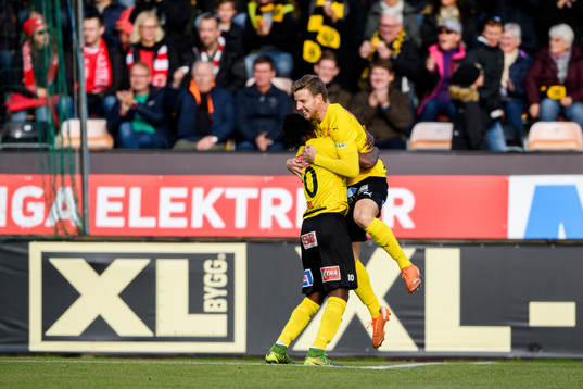 Mjällbys Moses Ogbu jublar efter 1-0