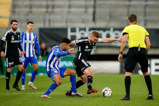 IFK Göteborgs Hosam Aiesh och Örebros Johan Mårtensson