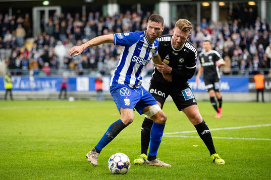 IFK Göteborgs Marcus Berg och Örebros Michael Almebäck