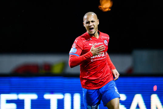 Helsingborgs Anthony van den Hurk jublar efetr 1-2