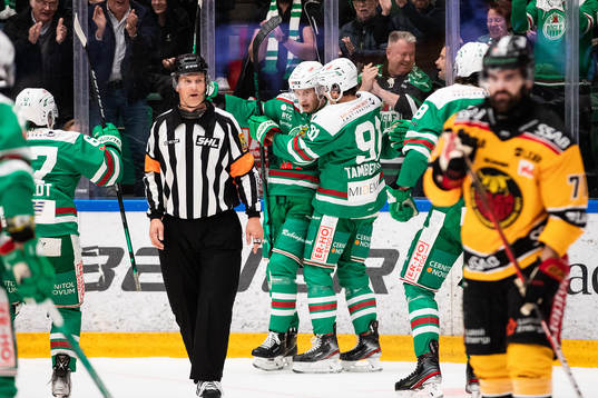 Rögles Tony Sund jublar