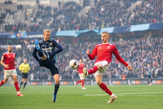Djurgårdens Kalle Holmberg och Kalmars Johan Stenmark