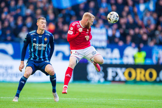 Djurgårdens Jesper Löfgren och Kalmars Nils Fröling