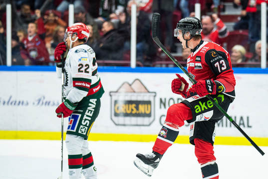 Malmö Redhawks Adam Ollas Mattsson jublar