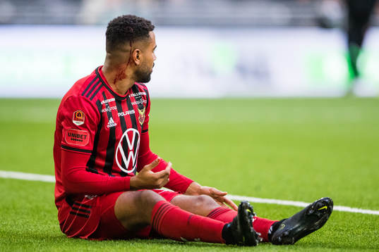 Östersunds Noah Sonko Sundberg med en skada