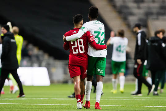 Östersunds Marco Weymans och Hammarbys Aziz Mohammed