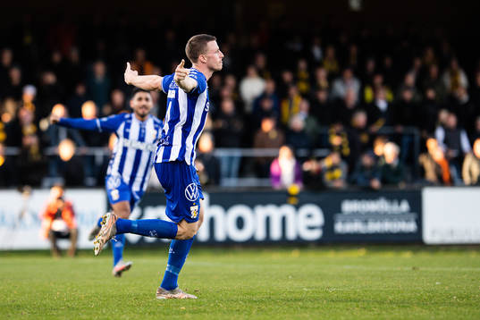IFK Göteborgs Calle Johansson jublar efter 1-2