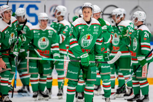 Rögles William Strömgren jublar