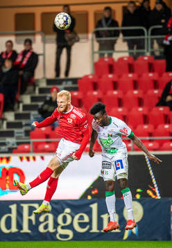 Kalmars Nils Fröling och Varbergs Gideon Mensah