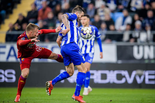Djurgårdens Nicklas Bärkroth och IFK Göteborgs Mattias