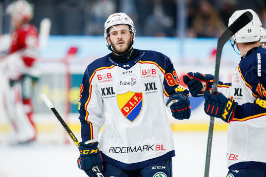 Djurgårdens Paul Carey jublar