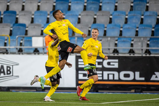 Mjällbys Amin Sarr jublar efter 2-2