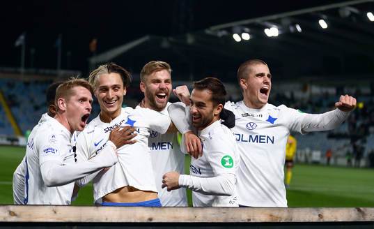 IFK Norrköpings Ari Skúlason, Jonathan Levi, Christoffer Nyman, Christopher Telo och Carl Björk jublar efter mål 2-0