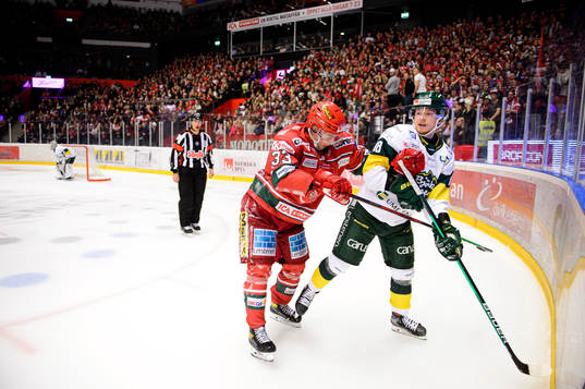 Modos Max Tjernström och Björklövens Axel Ottosson