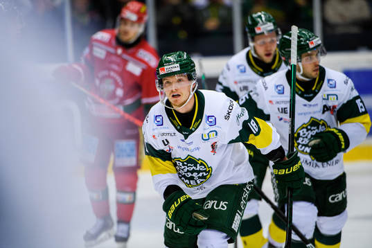 Björklövens Axel Ottosson jublar