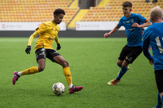 Elfsborgs Mohamed Adam och Halmstads Kazper Karlsson