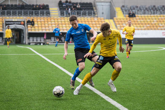 Elfsborgs Isaac Antonsson och Halmstads Hugo Neborg