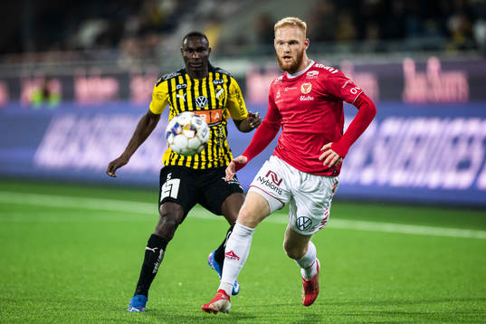 Häckens Godswill Ekpolo och Kalmars Nils Fröling