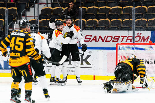 Brynäs Oscar Eklind jublar