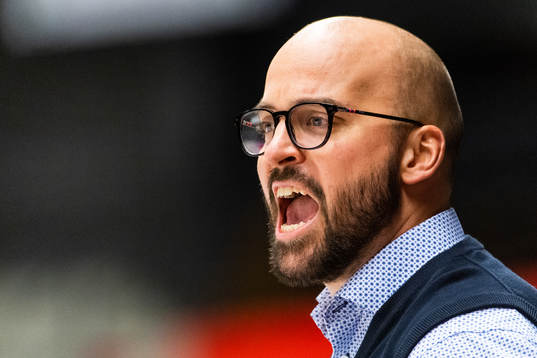 Modos tränare Björn Edlund