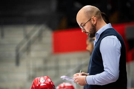 Modos tränare Björn Edlund