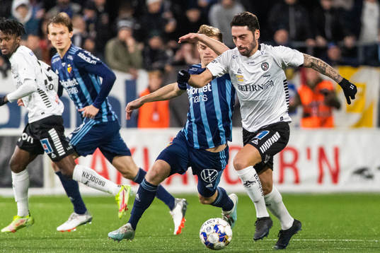 Djurgårdens Hampus Finndell och Örebros Nahir Besara