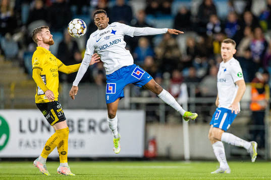 Elfsborgs Rasmus Alm och IFK Norrköpings Abdulrazaq Ishaq