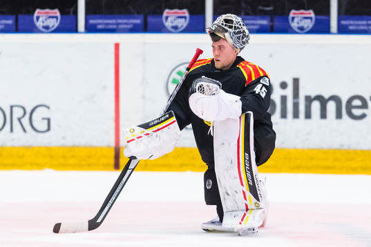 Brynäs målvakt Viktor Andrén deppar