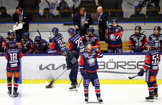 Linköpings bås med tränare Klas Östman