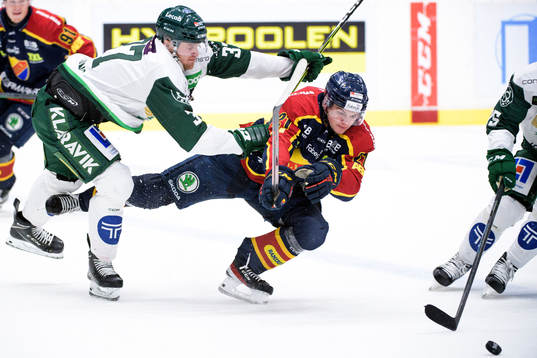 Färjestads Adam Ginning och Djurgårdens Filip Cederqvist