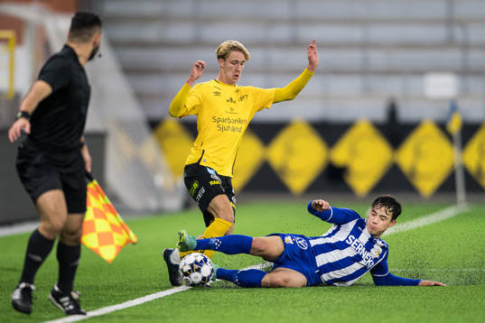 Elfsborgs Adam Johansson och IFK Göteborgs Hussein Ahmadi