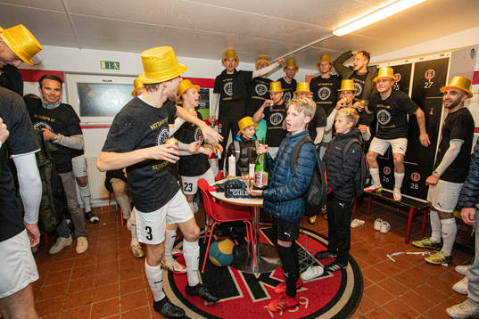 Glädje i omklädningsrummet