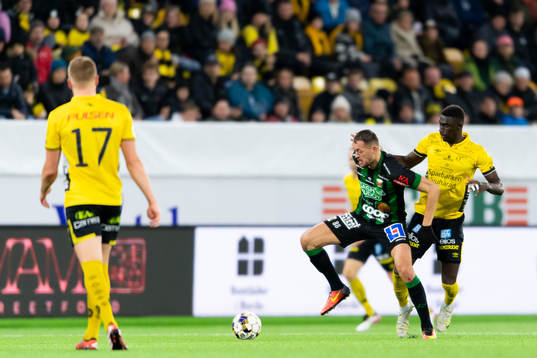 Varbergs Albert Ejupi och  Elfsborgs Marokhy Ndione