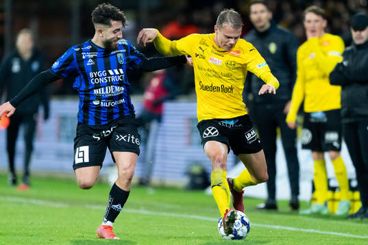 Sirius Moustafa Zeidan och Mjällbys Elias Andersson