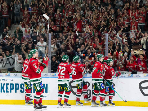 Frölunda jublar och tackar klacken