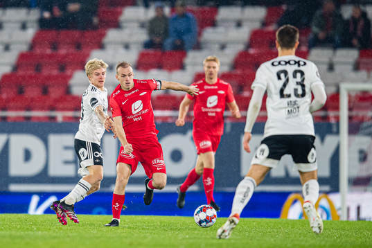 Edvard Sandvik Tagseth of Rosenborg and Petter Dahle Strand