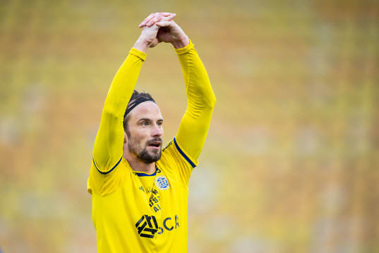 Sundsvalls Linus Hallenius jublar