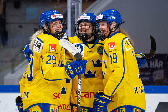 Olivia Carlsson, Johanna Fällman and Sara Hjalmarsson