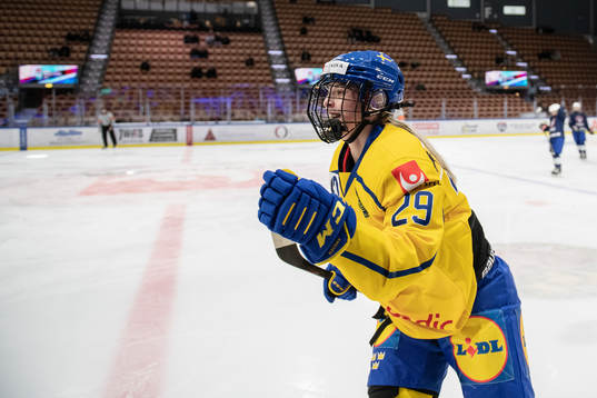 Olivia Carlsson of Sweden celebrates