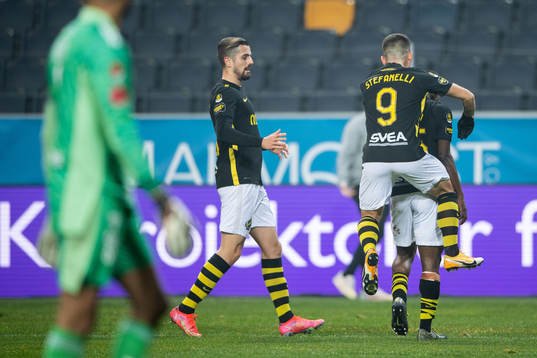 s Nicolas Stefanelli jublar