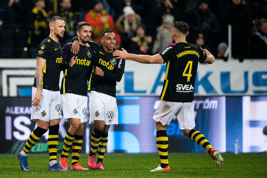 s Zack Elbouzedi jublar