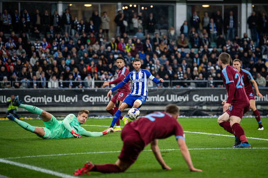 Malmö FFs målvakt Johan Dahlin och IFK Göteborgs Marcus